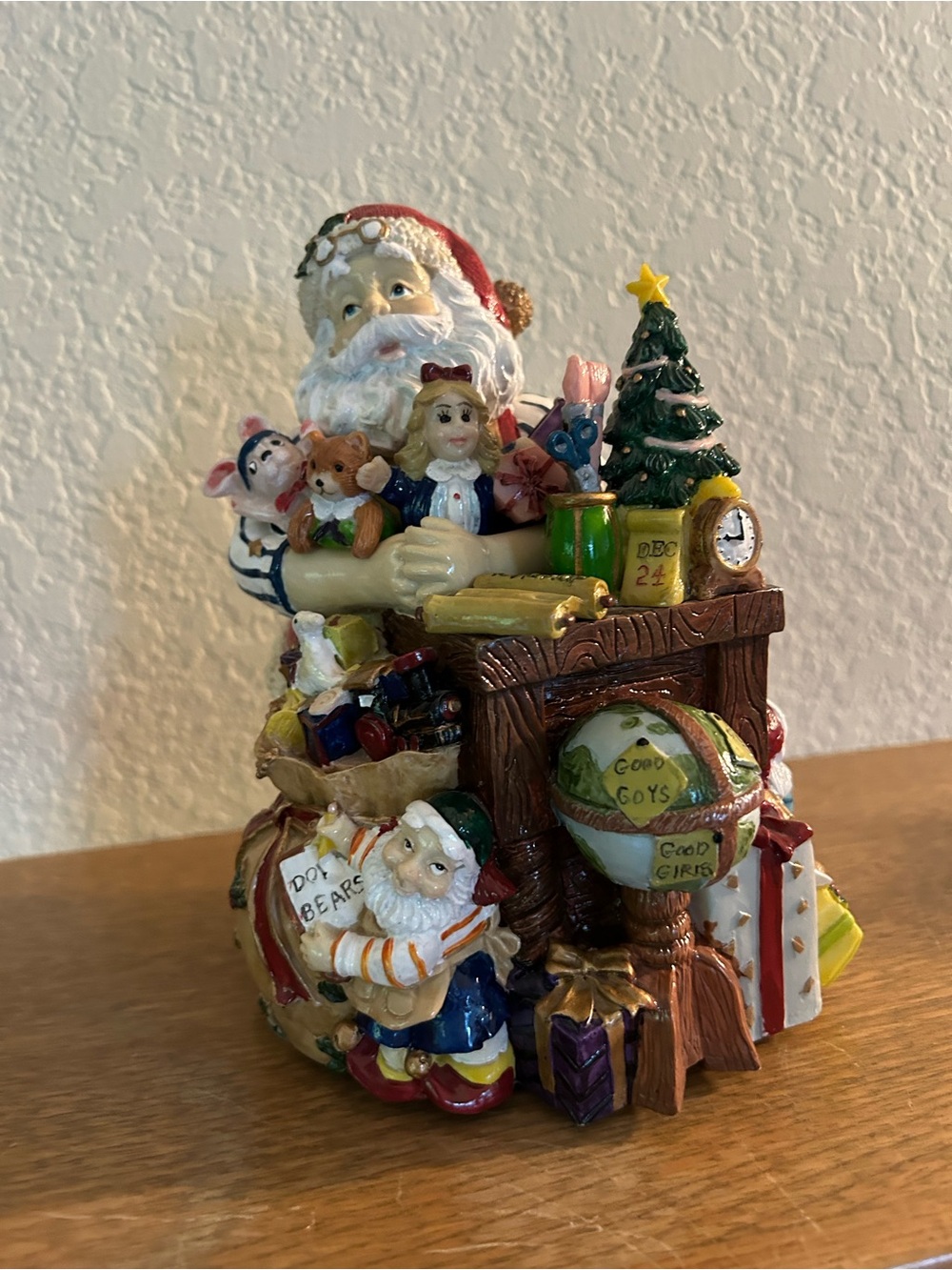 Santa Workshop Figurine Holiday Decoration - Multicolor